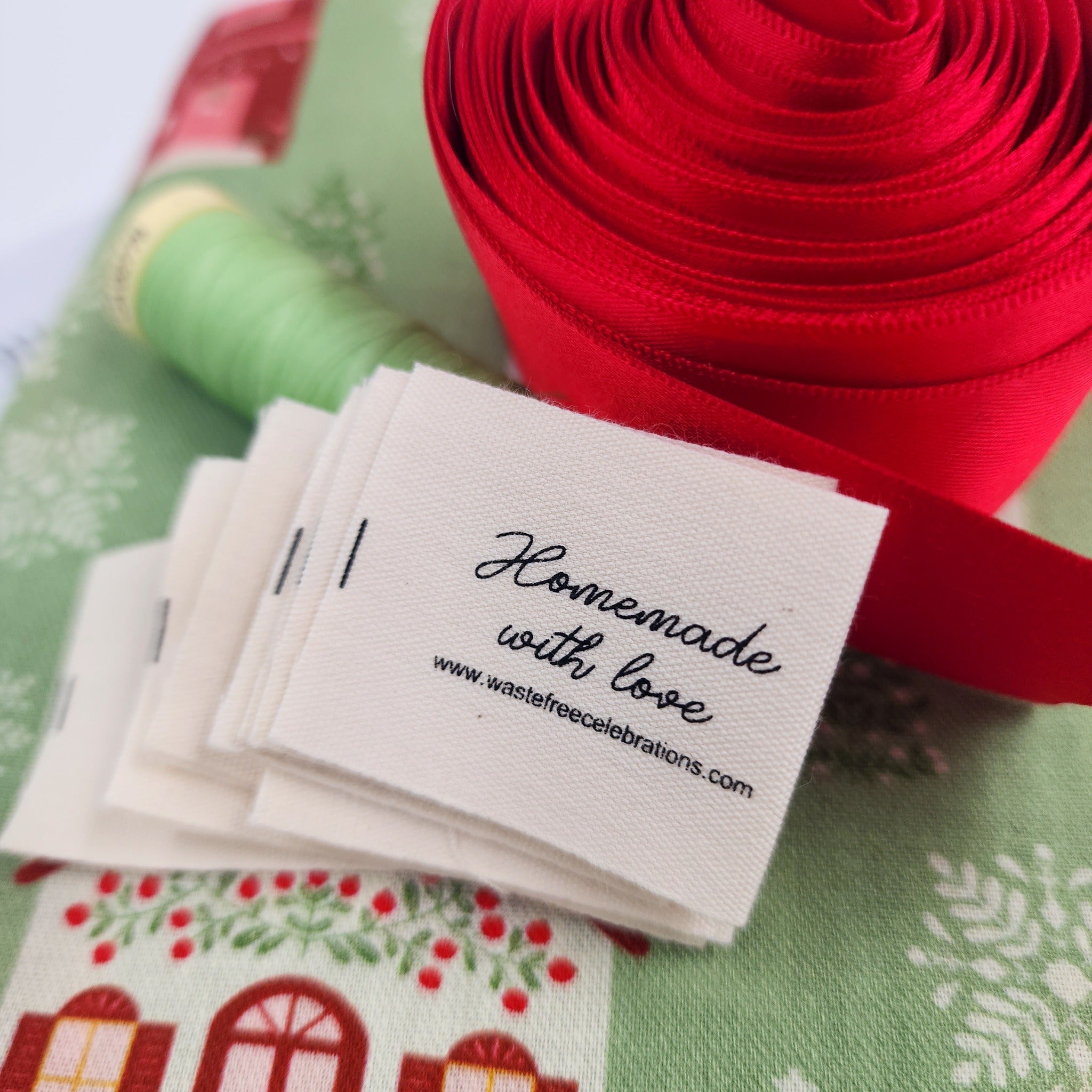 Folk Julandsby (SYO Reusable Gift Bag Set)