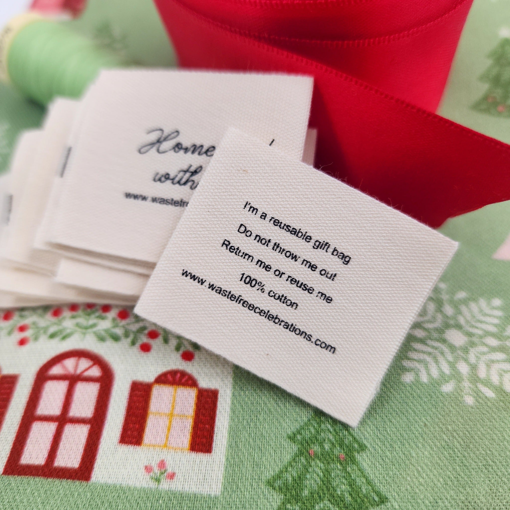 Folk Julandsby (SYO Reusable Gift Bag Set)