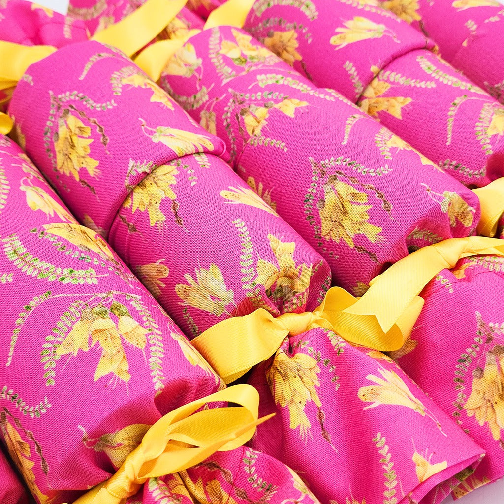 Kowhai Mawhero (6 Reusable Christmas Crackers)