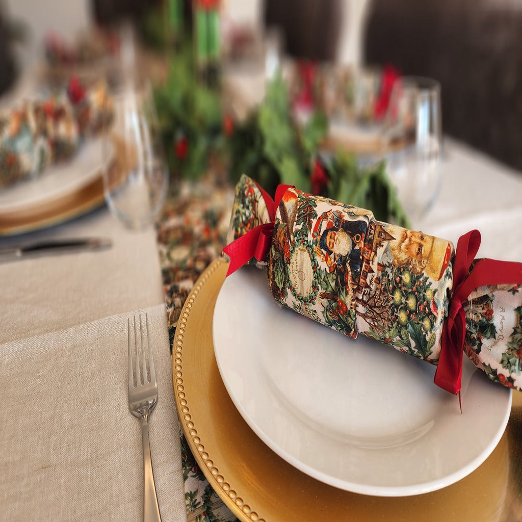 Vintage Santa (6 Reusable Christmas Crackers)