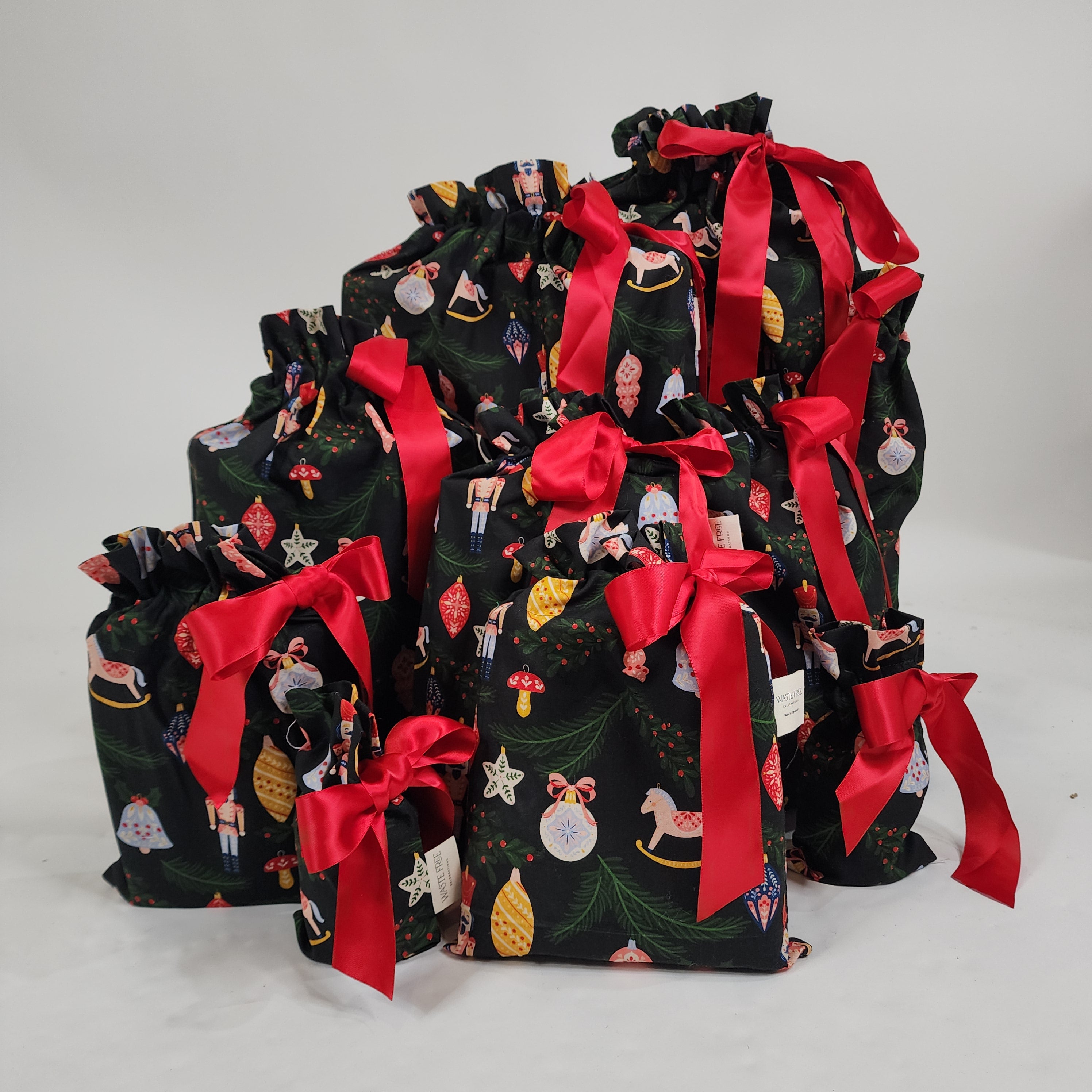 Folk Julepynt (SYO Reusable Gift Bag Set)