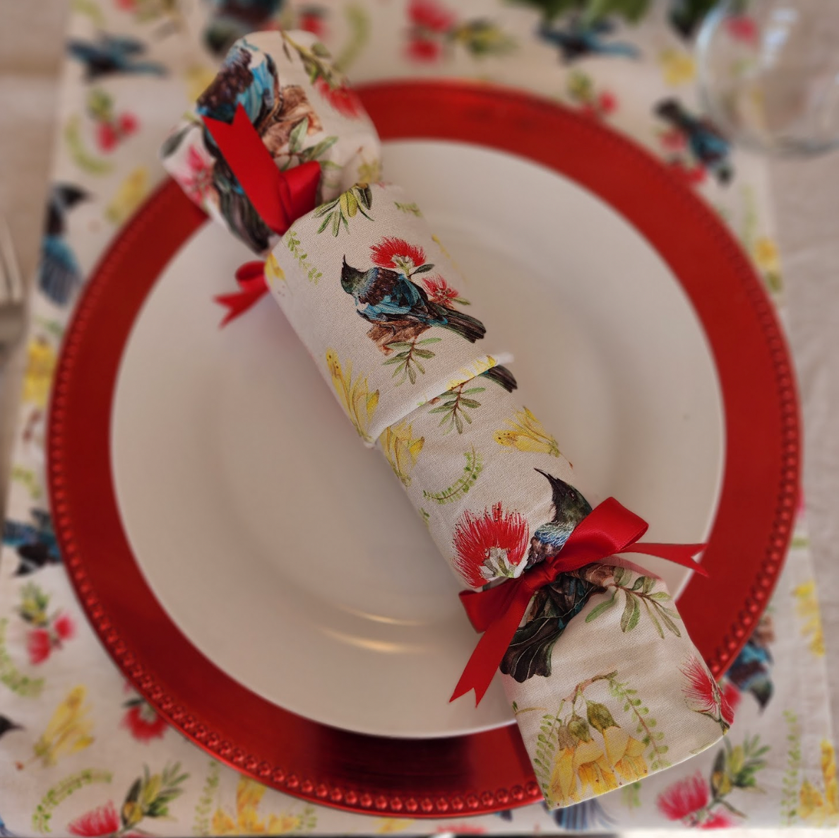 Single reusable crackers